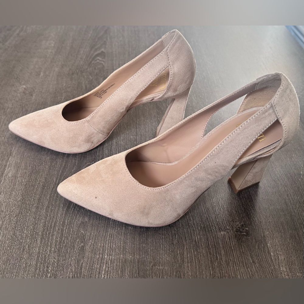 Crown & Ivy heels/pumps